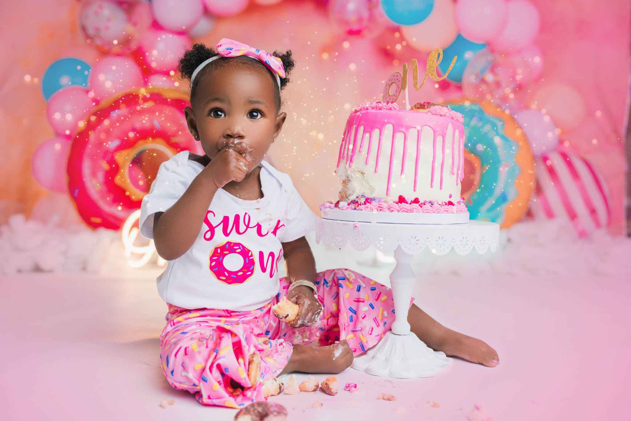 Kate Cake Smash Donut Balloon Backdrop Designed by Emetselch