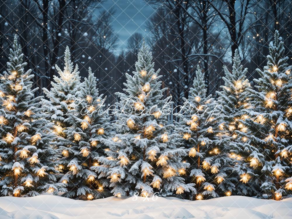 Fondo de nieve en el bosque navideño al aire libre diseñado por Emetselch