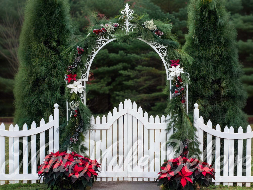 Natale Invernale Foresta All'aperto Retro Cancello ad Arco Bianco Sfondo Creato da Mini MakeBelieve