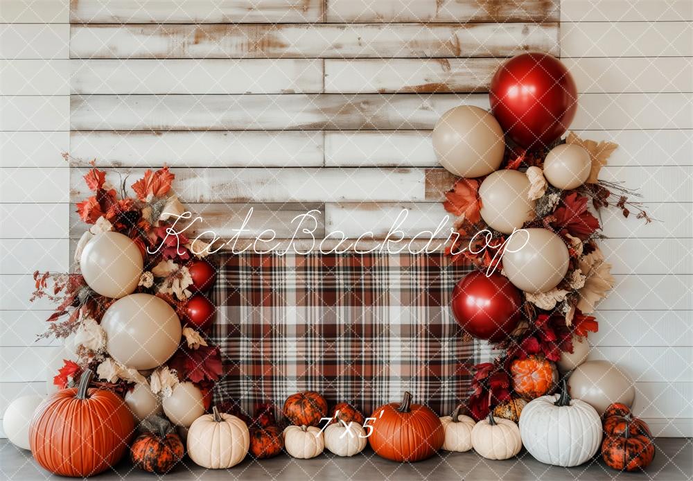 Fondo de pared de madera con globos de calabaza de otoño Designed by Patty Roberts