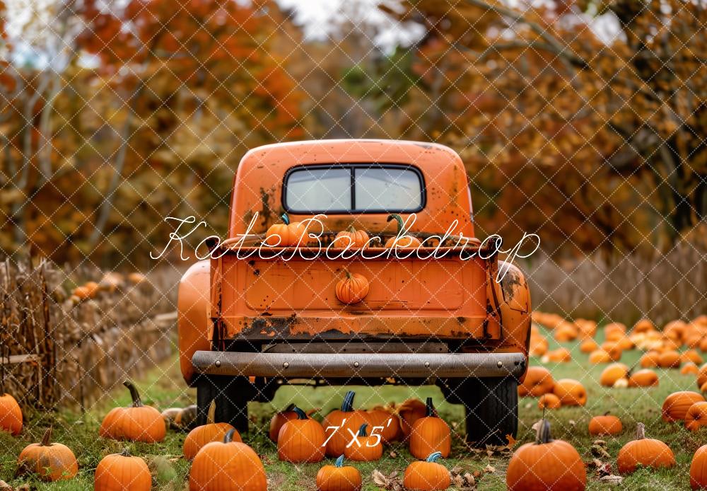 Camión Naranja de Otoño en Fondo de Huerto de Calabazas Designed by Patty Robert