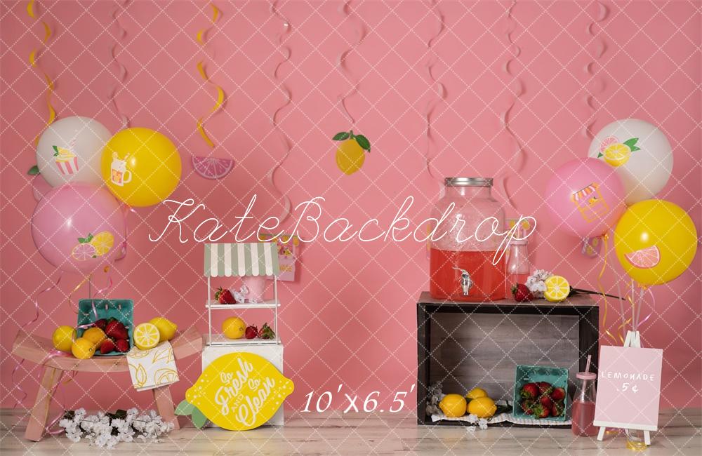 Cake Smash Stand de Limón Fondo Rosa Diseñado por Erin Larkins