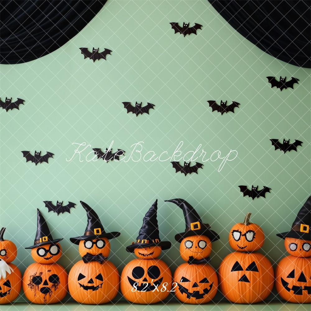 Calabazas de Halloween Murciélagos Cortinas Negras Fondo Diseñado por Patty Roberts