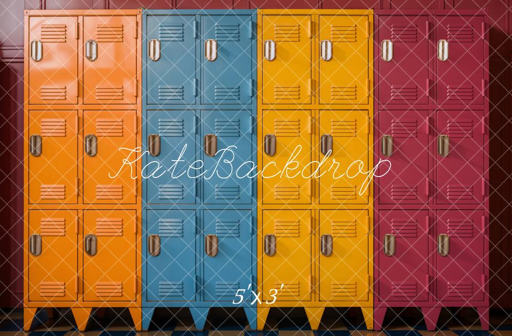 Back to School Kleurrijke Retro Lockerk Foto Achtergrond Designed by Emetselch