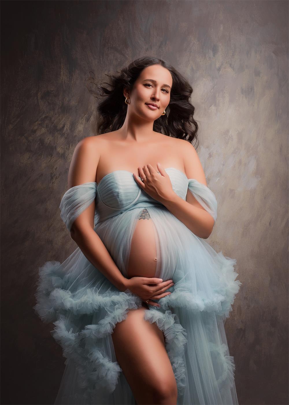 Vestido de maternidad para sesión de fotos con un solo hombro de malla