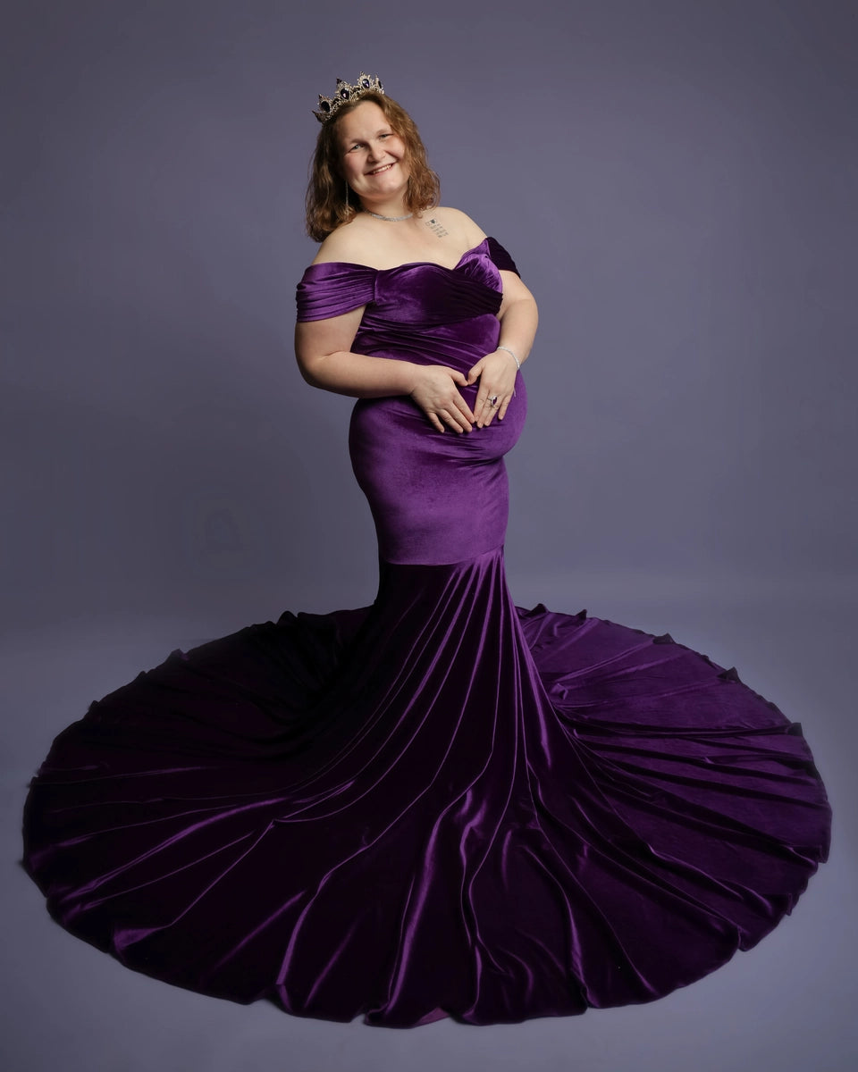 Kate Velvet V-neck Tailed Maternity Photoshoot Dress