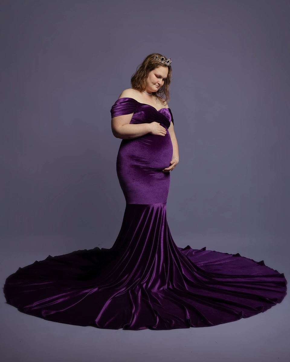 Kate Velvet V-neck Tailed Maternity Photoshoot Dress