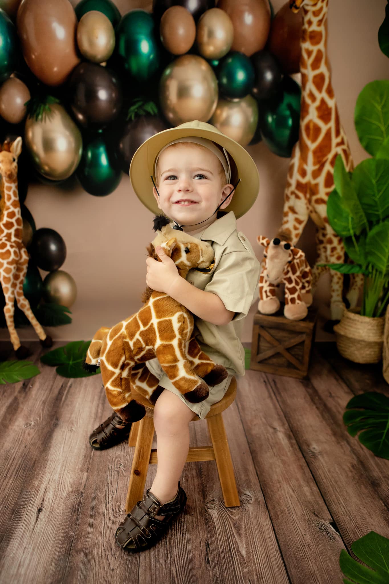 Kate Giraffe Balloons Backdrop Designed By Rose Abbas - Kate Backdrop