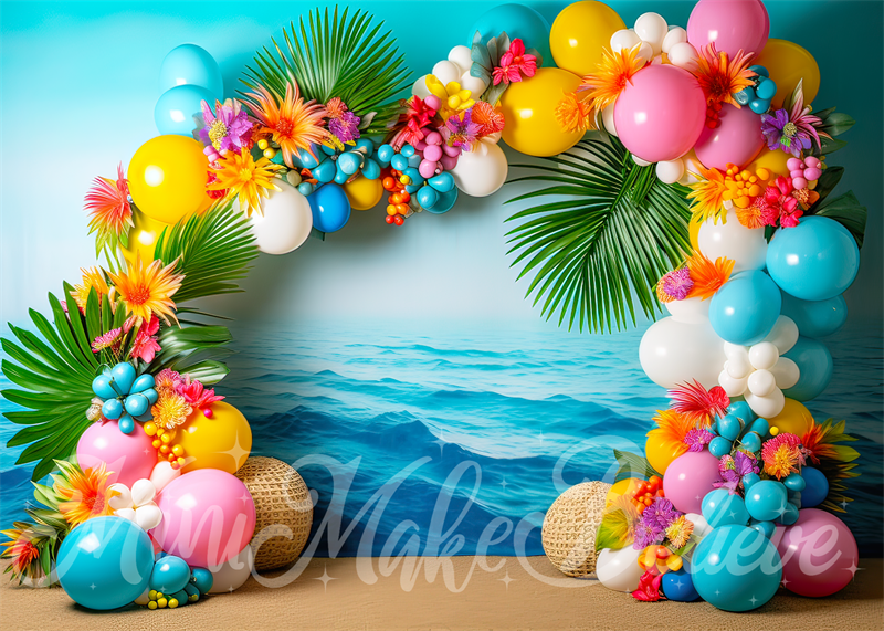 Schilderachtige fijne kunst strandbloem en ballonnenboog cake smash verjaardagsachtergrond ontworpen door Mini MakeBelieve