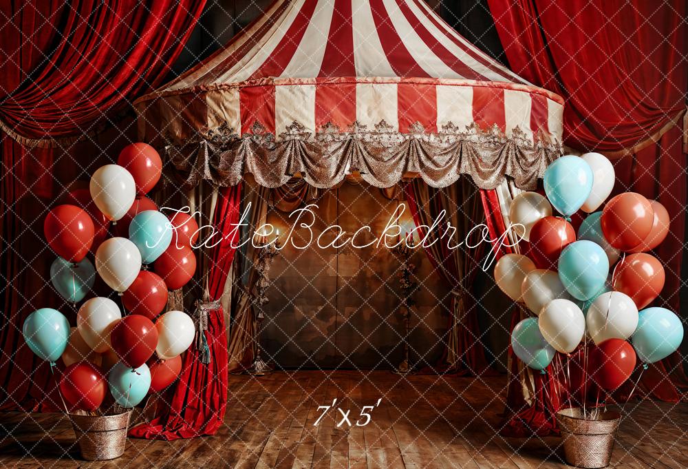 Pet Balloon Red Circus Backdrop Progettato da Emetselch