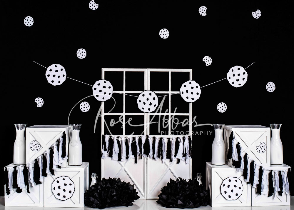 Kate Black White Cookies Backdrop Cake Smash Designed By Rose Abbas